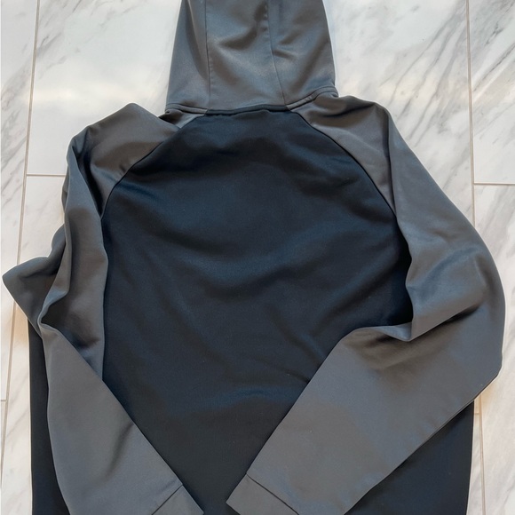 Nike Men’s Dri-fit hooded sweatshirt - Picture 2 of 3